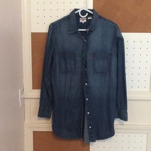 Levi’s Boyfriend fit denim tunic shirt- soft and comfortable.